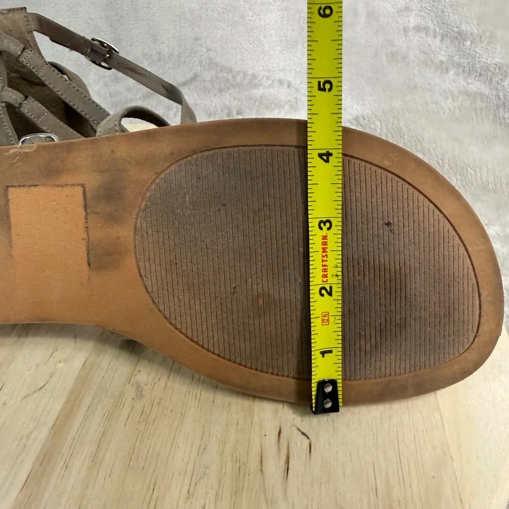 Torrid Womens Wide Width Gladiator Thong Sandals Taupe Brown Strappy Back Zip